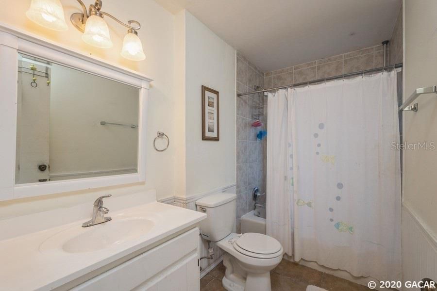 最近售出: $179,900 (2 贝兹, 2 浴室, 1477 平方英尺)