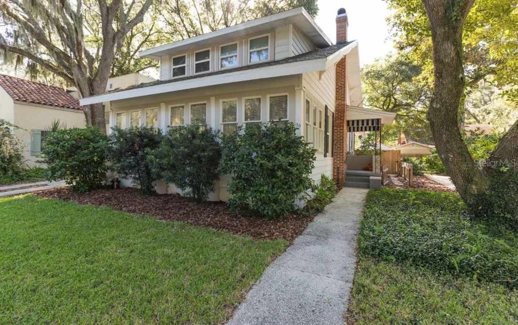 最近售出: $492,000 (3 贝兹, 2 浴室, 2225 平方英尺)