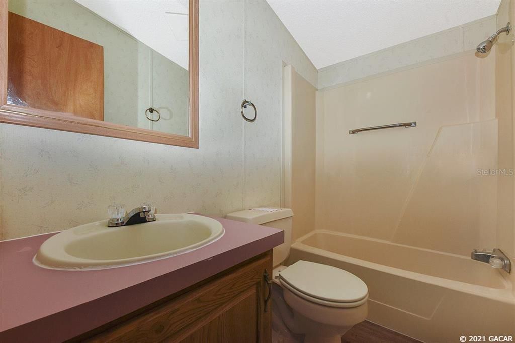 最近售出: $112,707 (2 贝兹, 2 浴室, 924 平方英尺)