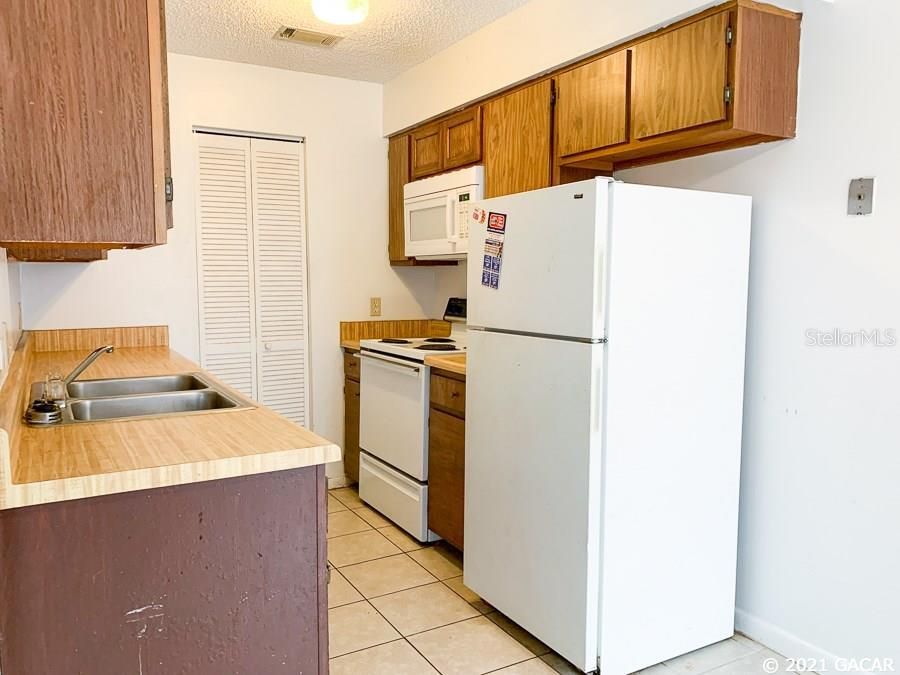 Recently Rented: $675 (2 beds, 1 baths, 800 Square Feet)