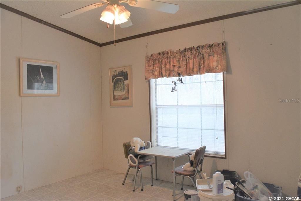 Recently Sold: $95,900 (3 beds, 2 baths, 1782 Square Feet)