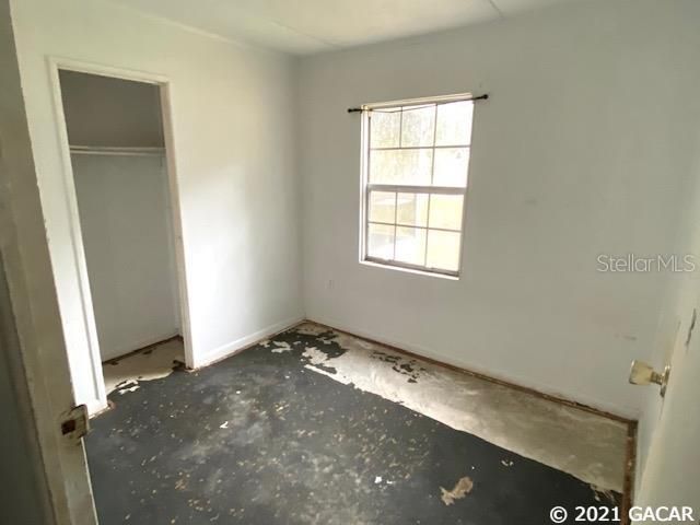 Recently Sold: $76,000 (3 beds, 1 baths, 1300 Square Feet)