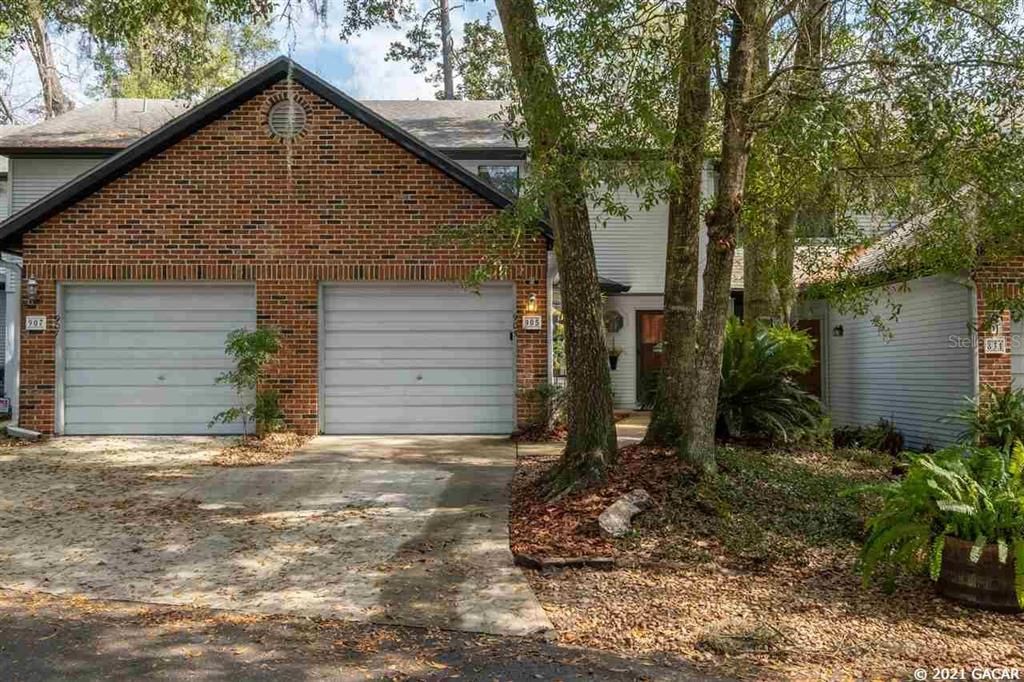 Recently Sold: $200,000 (3 beds, 2 baths, 1684 Square Feet)