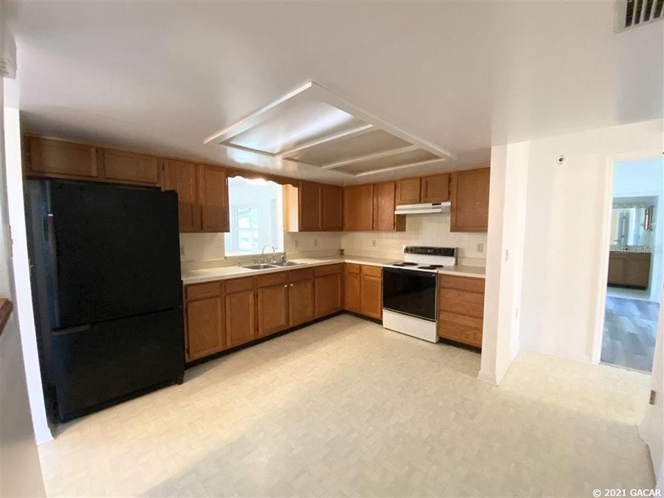 Recently Sold: $174,500 (2 beds, 2 baths, 1802 Square Feet)