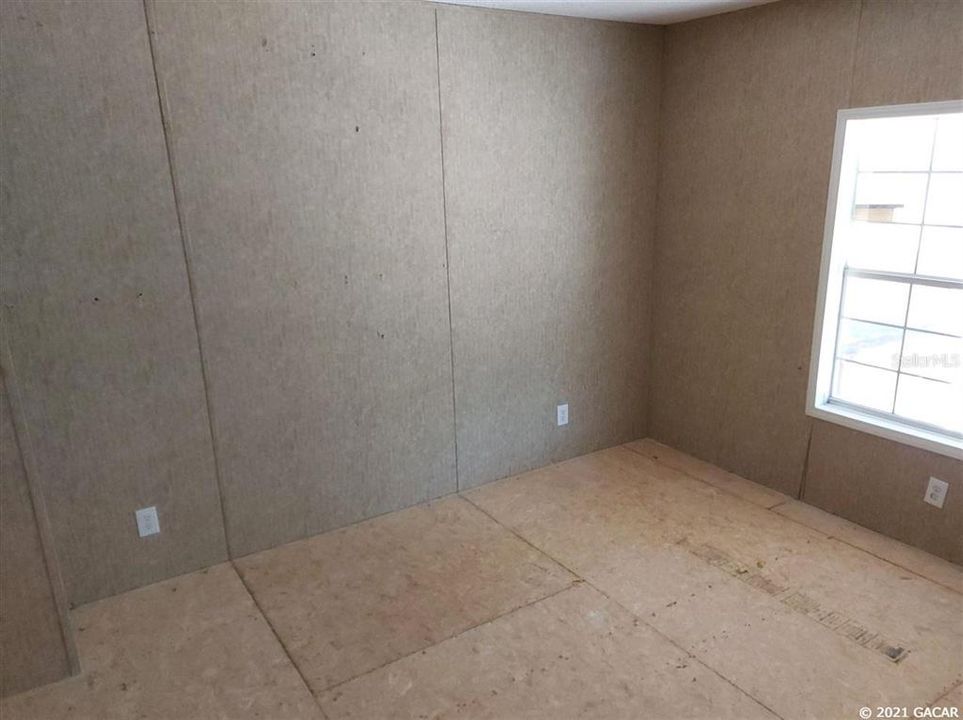 Vendido Recientemente: $50,000 (3 camas, 2 baños, 1080 Pies cuadrados)