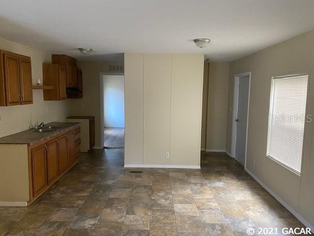 Recently Sold: $99,900 (3 beds, 2 baths, 1280 Square Feet)