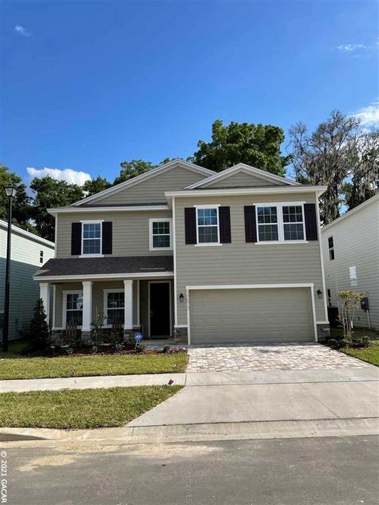 Recently Sold: $367,795 (4 beds, 3 baths, 2675 Square Feet)