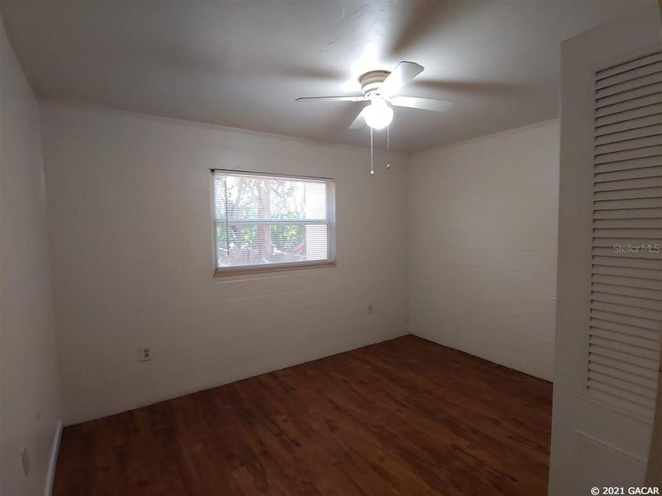 Recently Rented: $875 (2 beds, 1 baths, 786 Square Feet)