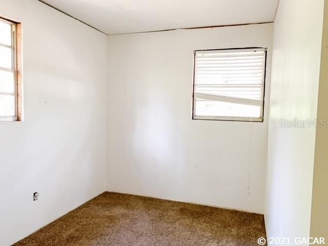 Recently Sold: $59,900 (3 beds, 2 baths, 1440 Square Feet)