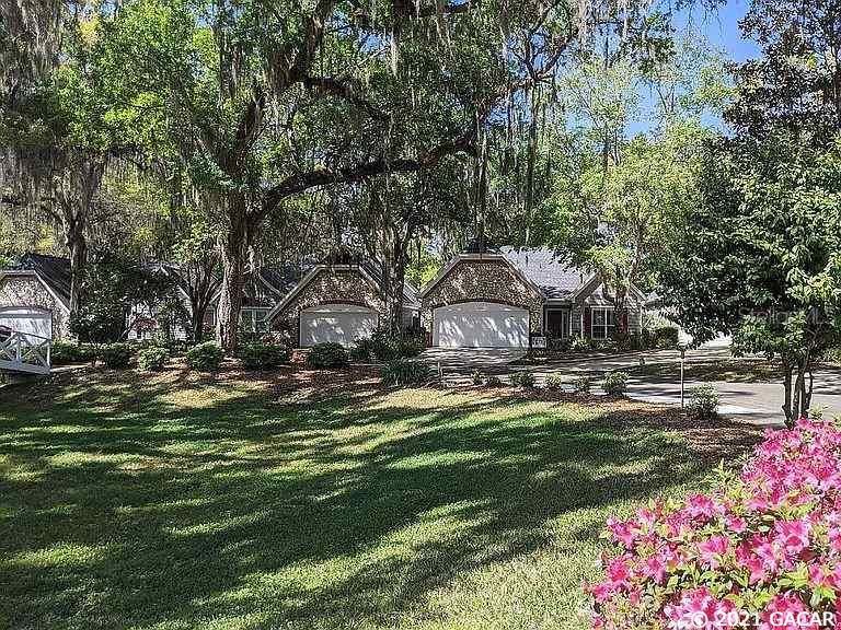 Vendido Recientemente: $405,900 (3 camas, 2 baños, 1968 Pies cuadrados)