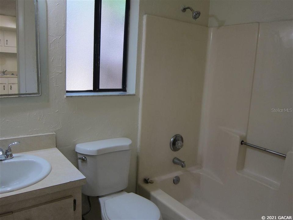 最近租的: $1,050 (3 贝兹, 2 浴室, 880 平方英尺)