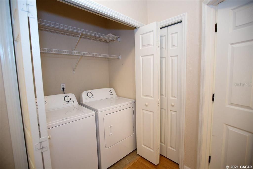 最近租的: $1,600 (3 贝兹, 2 浴室, 1415 平方英尺)