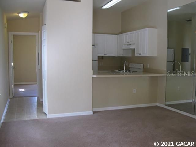 Recently Rented: $970 (2 beds, 2 baths, 752 Square Feet)
