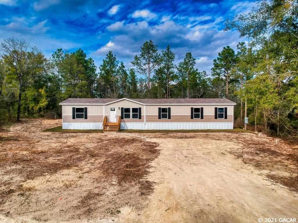 Vendido Recientemente: $197,500 (4 camas, 2 baños, 2128 Pies cuadrados)