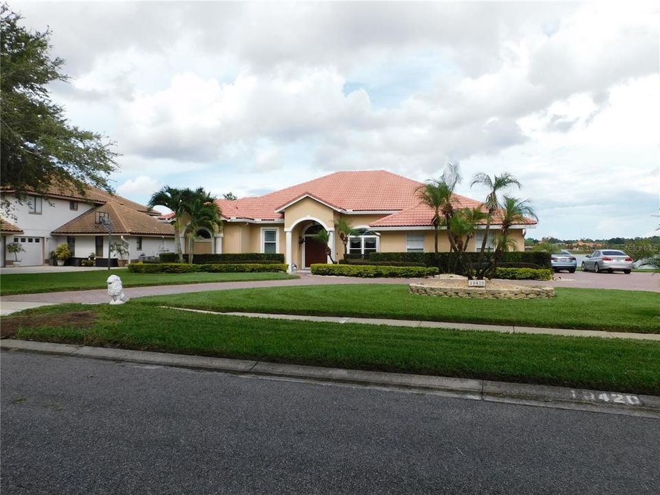 Recently Sold: $1,145,000 (4 beds, 2 baths, 2663 Square Feet)