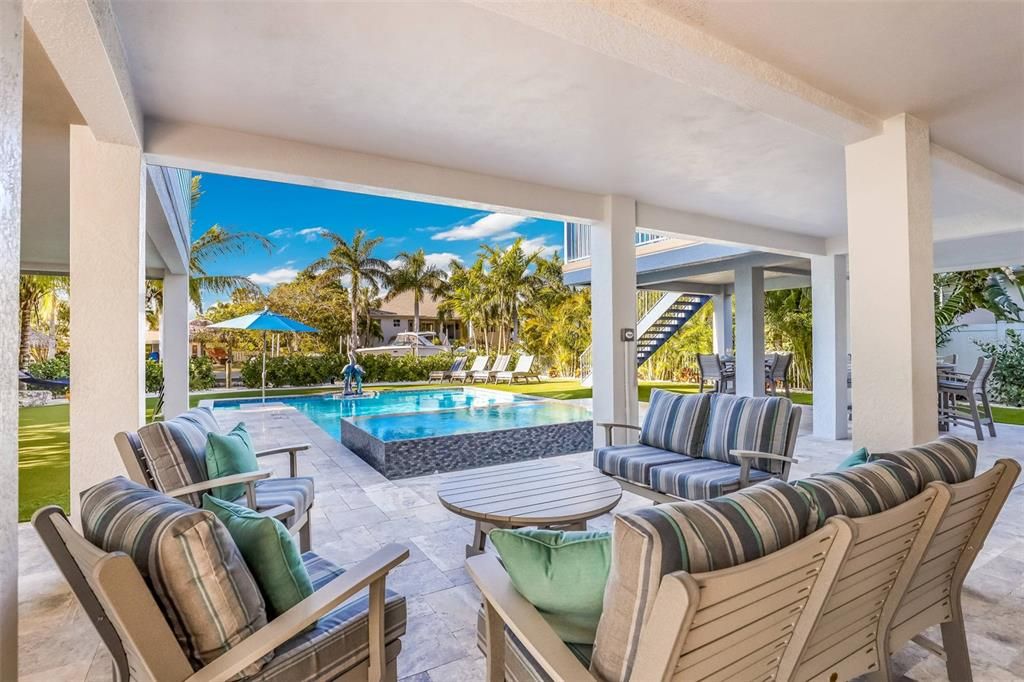 Recently Sold: $3,600,000 (4 beds, 4 baths, 3125 Square Feet)