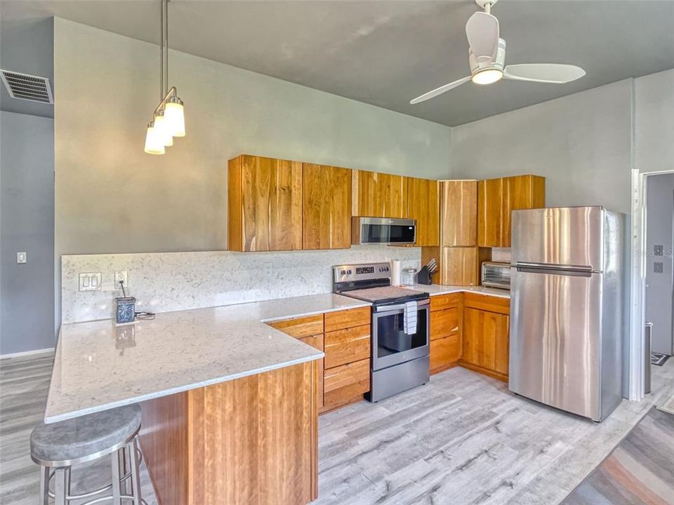 Recently Sold: $399,000 (2 beds, 2 baths, 1451 Square Feet)
