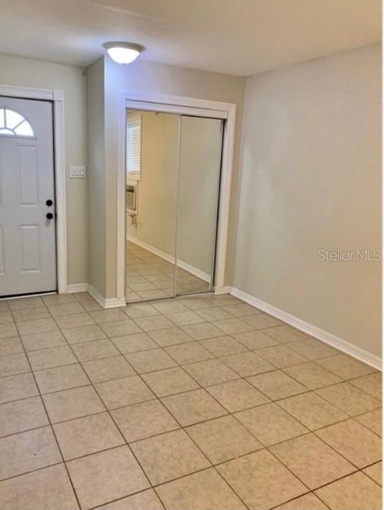 Recently Rented: $1,100 (1 beds, 1 baths, 500 Square Feet)