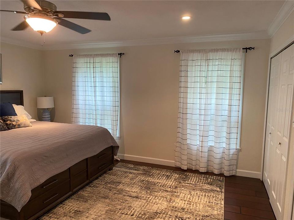 master bedroom with ceiling fan