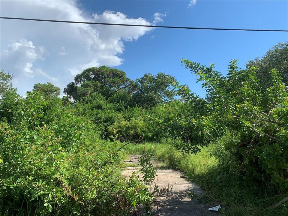 Vendido Recientemente: $15,000 (0.10 acres)