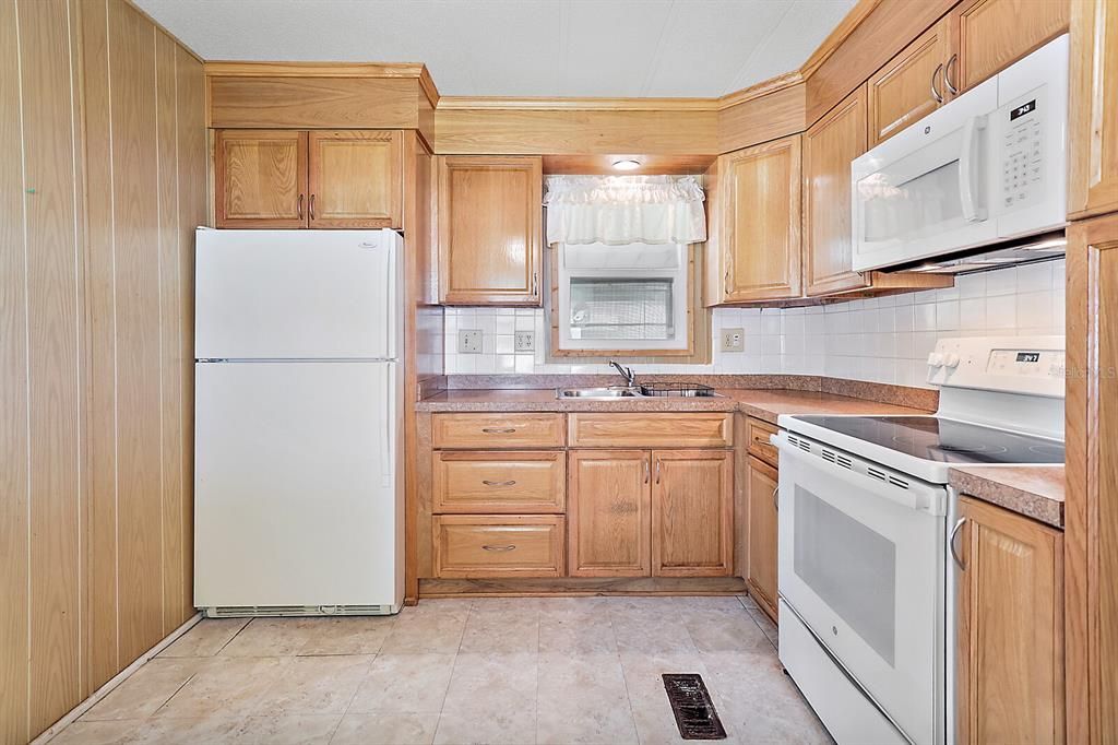 Recently Sold: $38,500 (1 beds, 1 baths, 624 Square Feet)