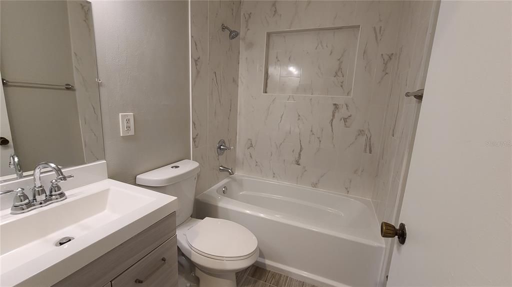 最近租的: $2,600 (4 贝兹, 2 浴室, 1797 平方英尺)
