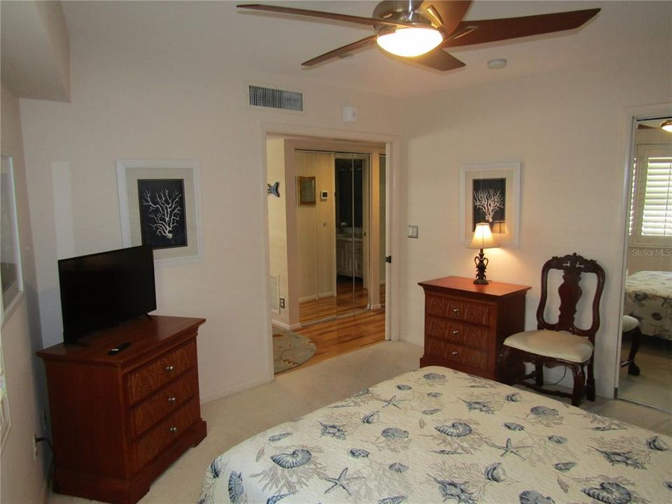 For Rent: $3,250 (2 beds, 2 baths, 1065 Square Feet)