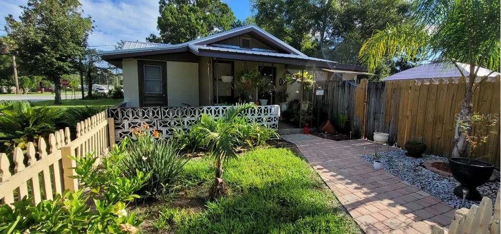 Recently Sold: $119,900 (1 beds, 1 baths, 733 Square Feet)