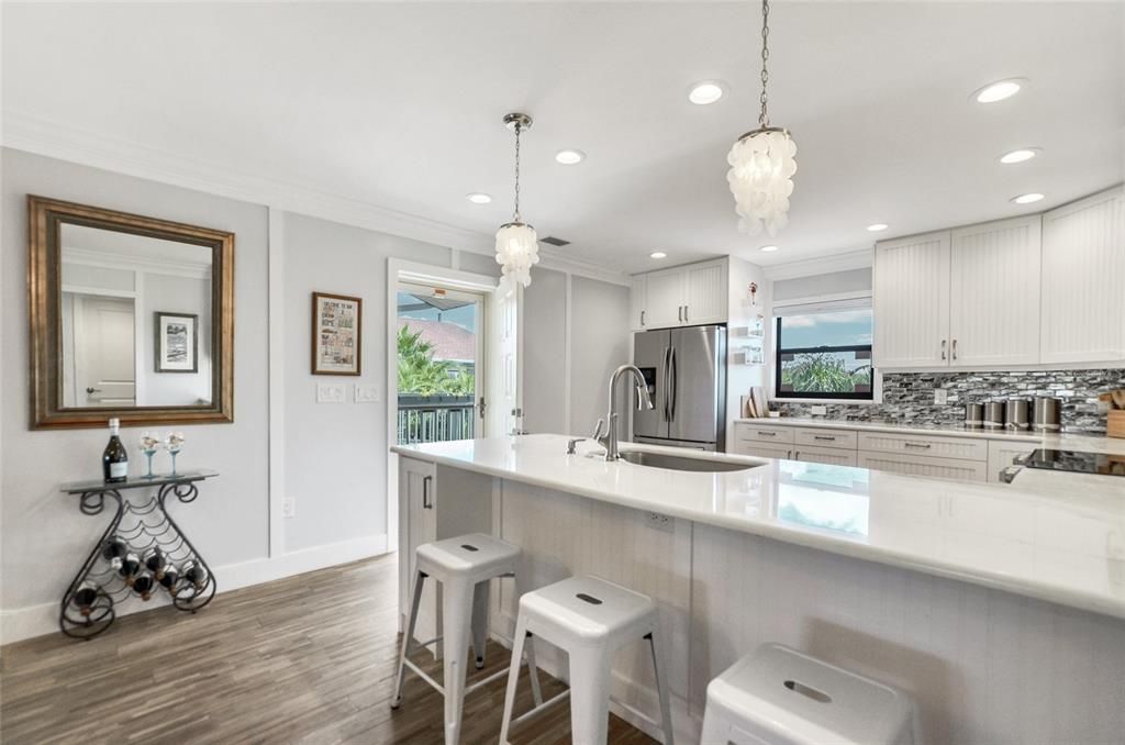 Recently Sold: $575,000 (2 beds, 2 baths, 1450 Square Feet)