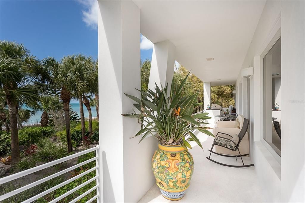 Recently Sold: $4,695,000 (3 beds, 3 baths, 5248 Square Feet)