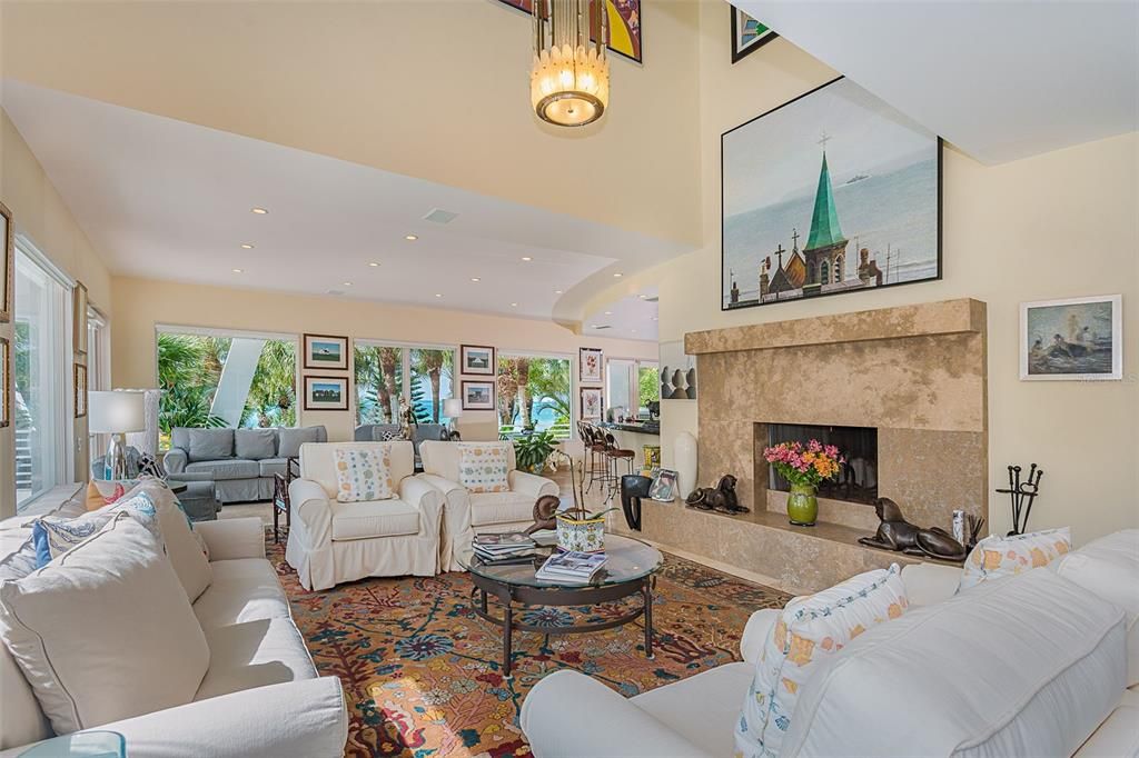 Recently Sold: $4,695,000 (3 beds, 3 baths, 5248 Square Feet)
