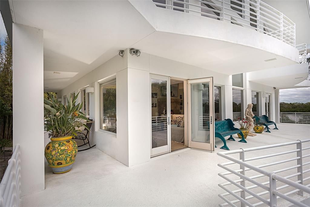 Recently Sold: $4,695,000 (3 beds, 3 baths, 5248 Square Feet)