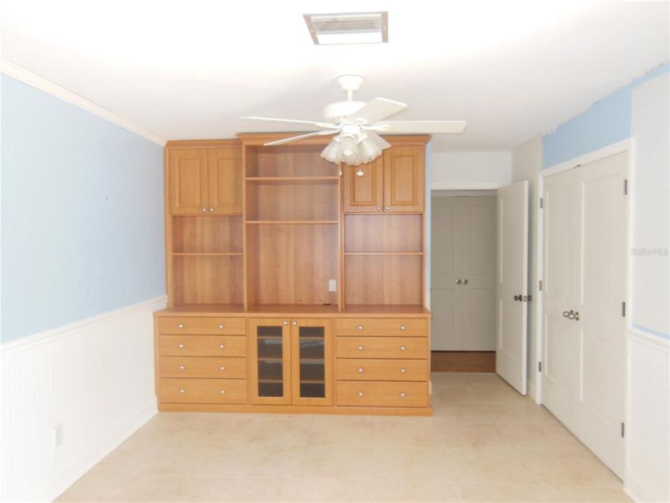 Recently Sold: $260,500 (2 beds, 2 baths, 1400 Square Feet)
