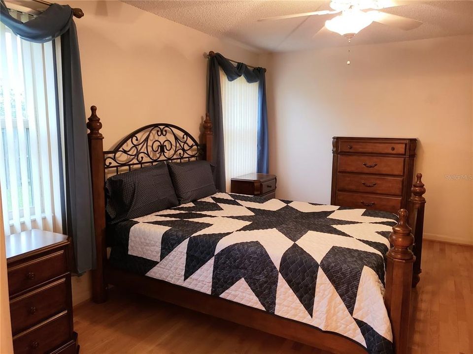 Recently Sold: $227,500 (2 beds, 2 baths, 1659 Square Feet)