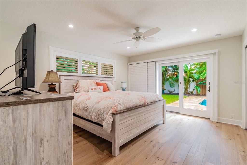 Recently Sold: $1,050,000 (3 beds, 2 baths, 2206 Square Feet)