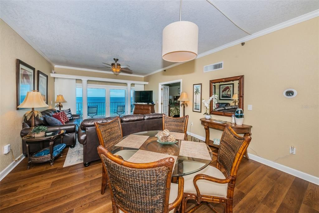 Recently Sold: $879,000 (3 beds, 2 baths, 1395 Square Feet)