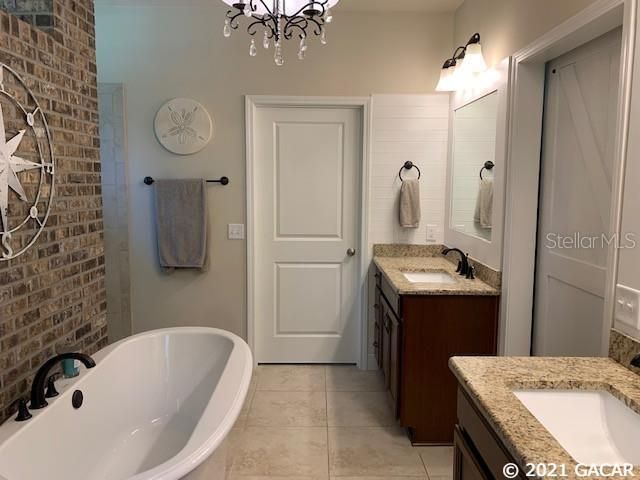 Recently Sold: $421,400 (3 beds, 2 baths, 2013 Square Feet)