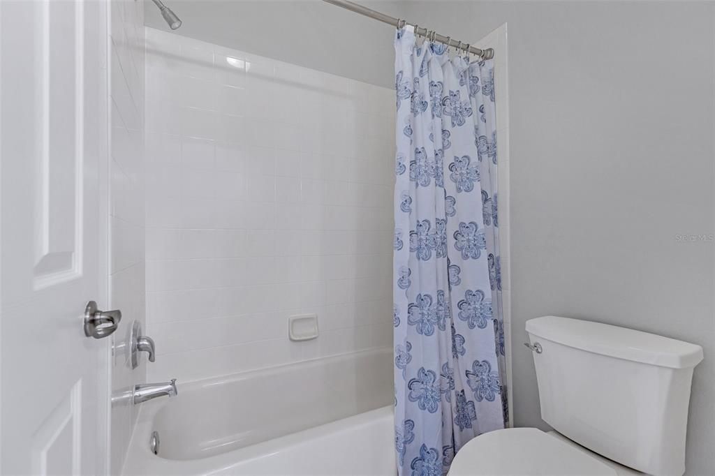 Недавно арендовано: $4,995 (4 спален, 3 ванн, 2922 Квадратных фут)