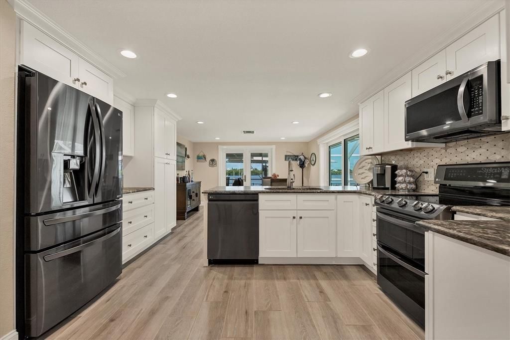 Recently Sold: $1,290,000 (3 beds, 3 baths, 2257 Square Feet)