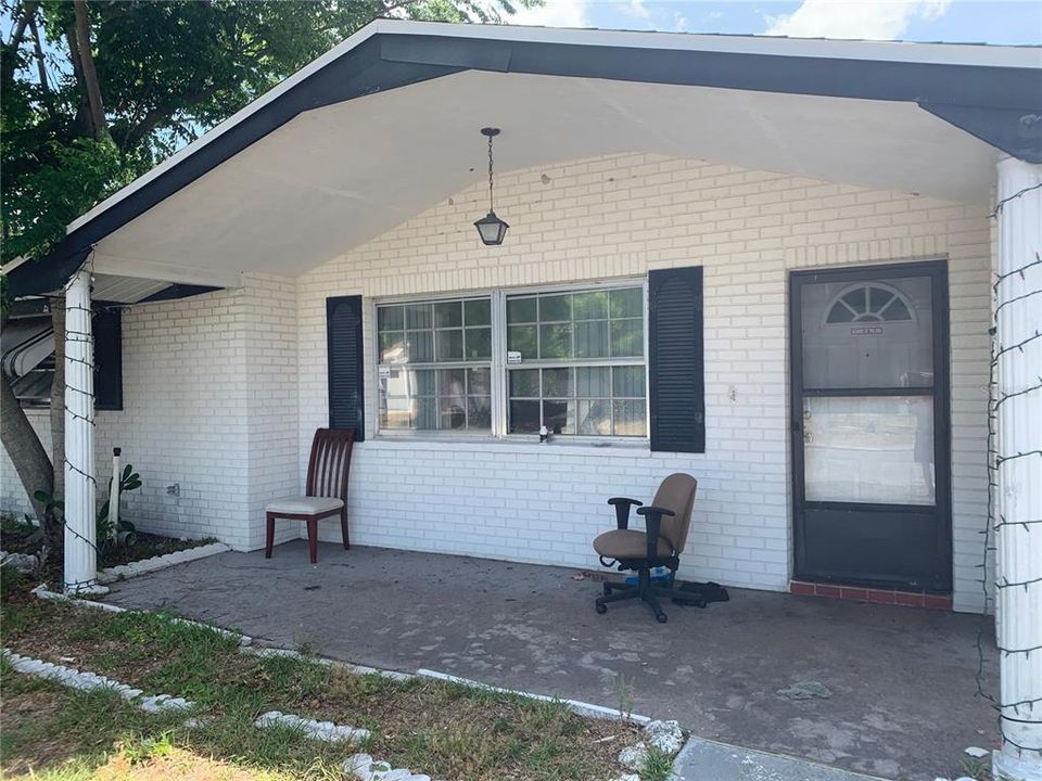 Recently Sold: $100,000 (3 beds, 2 baths, 1307 Square Feet)