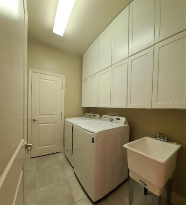 Недавно арендовано: $2,500 (3 спален, 2 ванн, 2104 Квадратных фут)