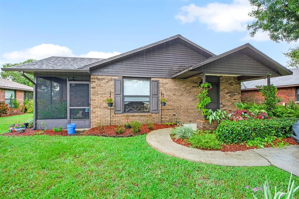 Recently Sold: $189,900 (3 beds, 2 baths, 1248 Square Feet)