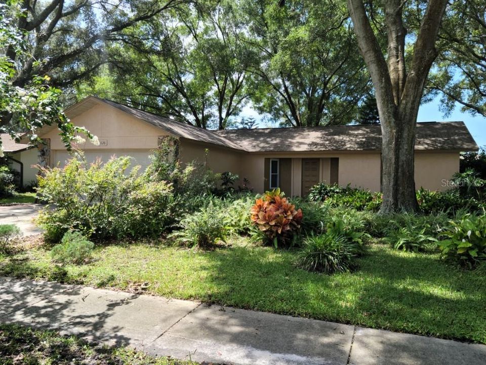 Recently Sold: $150,000 (2 beds, 2 baths, 1114 Square Feet)