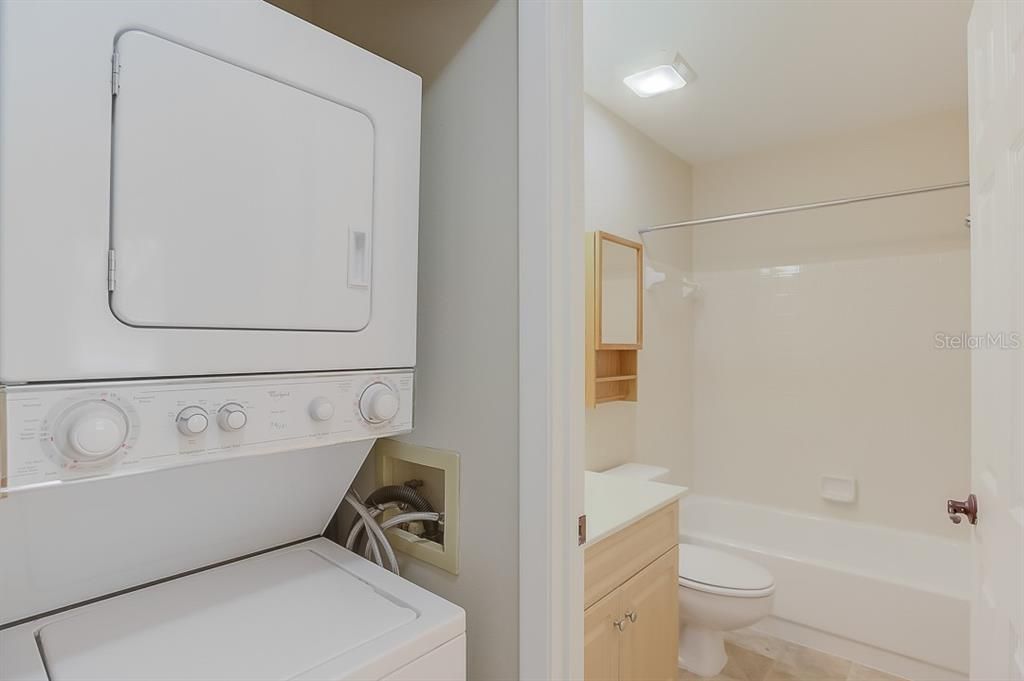 Recently Rented: $1,500 (2 beds, 2 baths, 983 Square Feet)