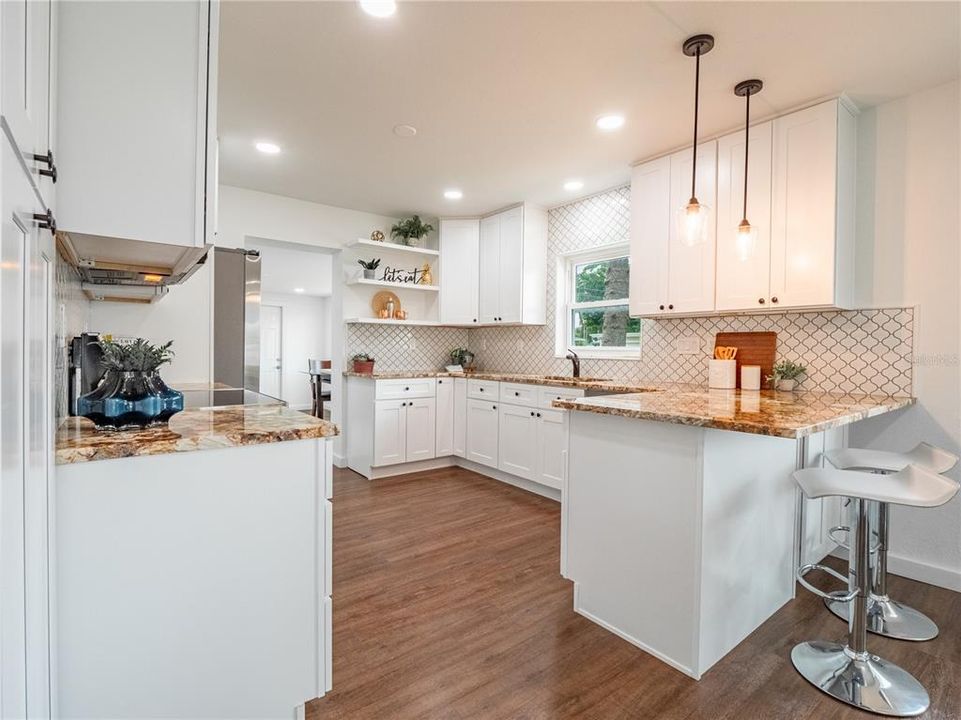 Recently Sold: $2,180,000 (3 beds, 3 baths, 1554 Square Feet)