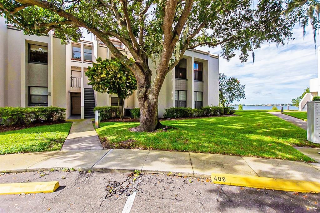 Recently Sold: $160,000 (2 beds, 2 baths, 1090 Square Feet)