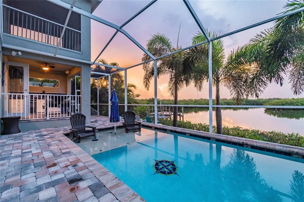 Recently Sold: $999,900 (5 beds, 3 baths, 3454 Square Feet)