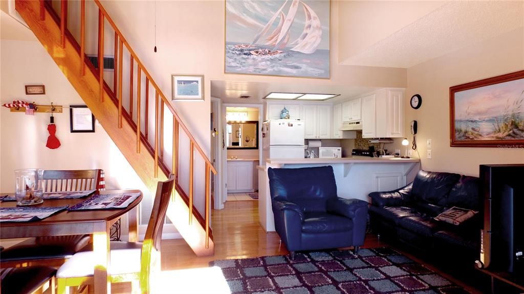 Recently Sold: $175,930 (2 beds, 1 baths, 730 Square Feet)