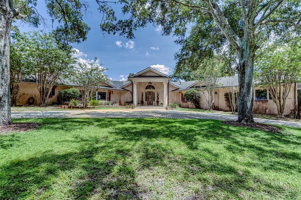 Recently Sold: $2,499,000 (5 beds, 5 baths, 6301 Square Feet)