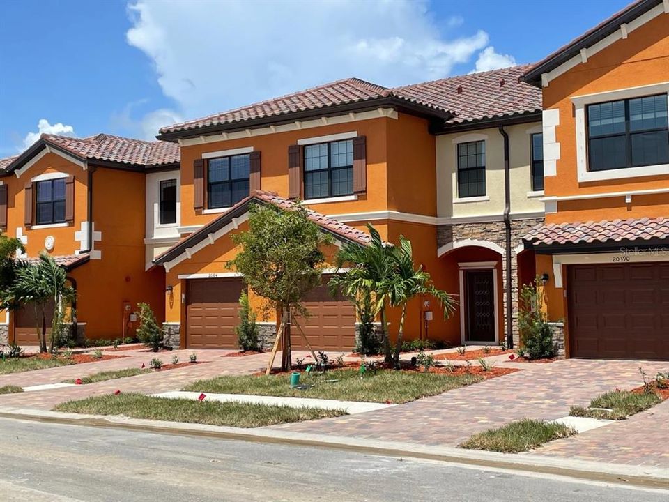Recently Sold: $249,998 (3 beds, 2 baths, 1871 Square Feet)